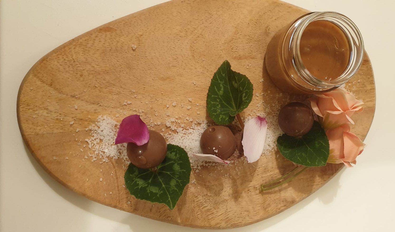 Caramello Mou Nibspastrylab
